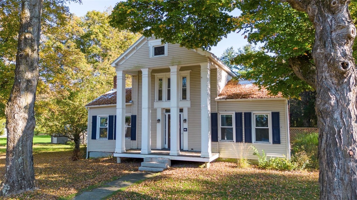 171 Co Rte 19 Hudson, NY 12534 - Photo 3 of 28