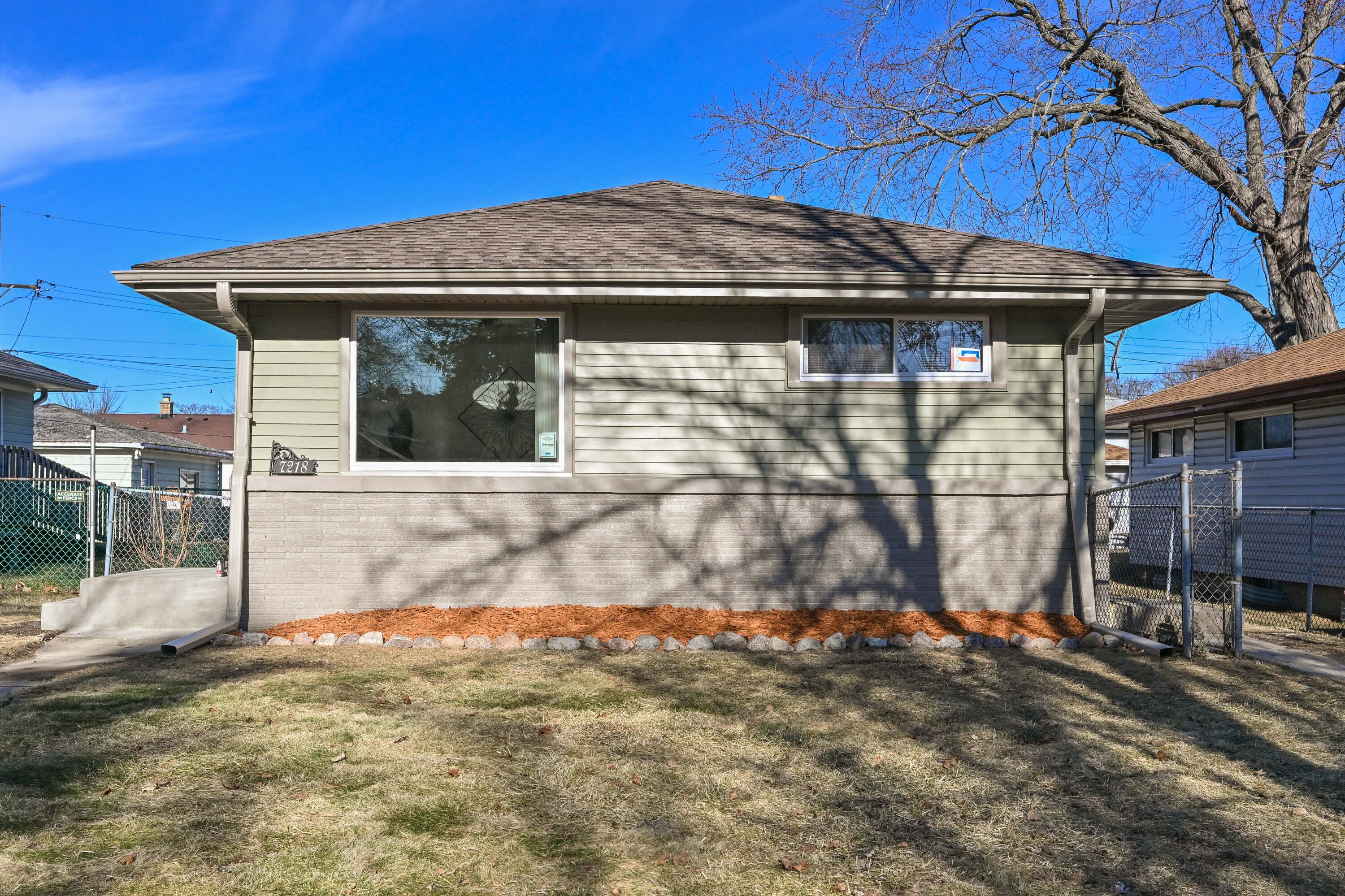 7218 West Carmen Avenue Milwaukee, WI 53218 - Photo 30 of 30 DZ7218-2