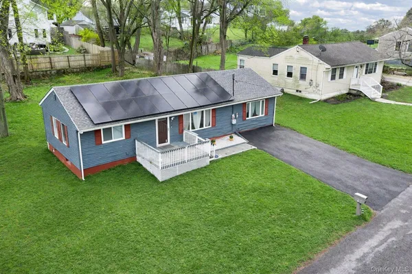 $450,000 | 12 West Dogwood Drive, Poughkeepsie, NY 12601
