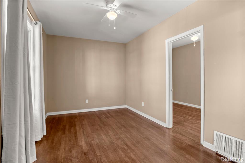 7743 Pitt Street Detroit, MI 48209 - Photo 17 of 33