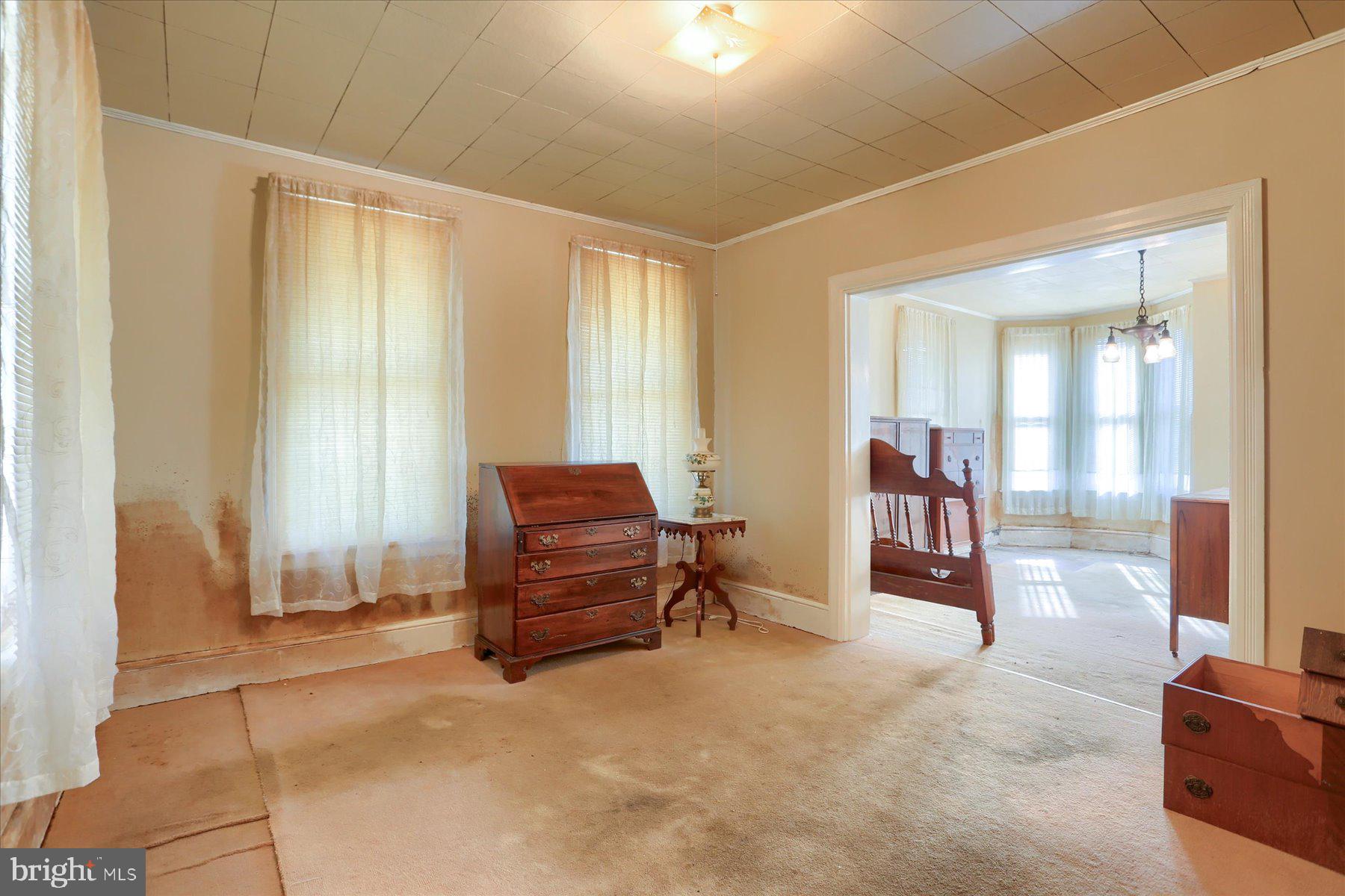 283 North Locust Point Road Mechanicsburg, PA 17050 - Photo 16 of 33 a living room with furniture and a window