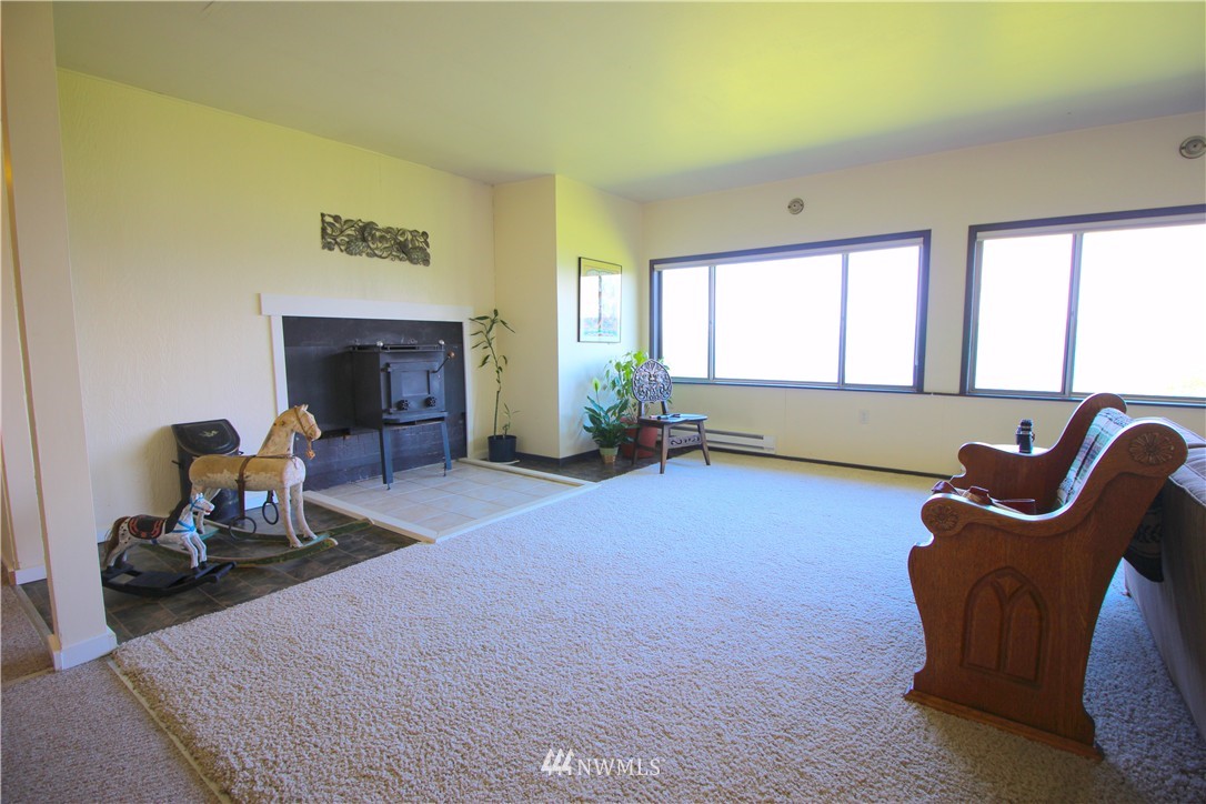 22654 Jefferson Point Road Northeast Kingston, WA 98346 - Photo 14 of 20 Gallery Image 14
