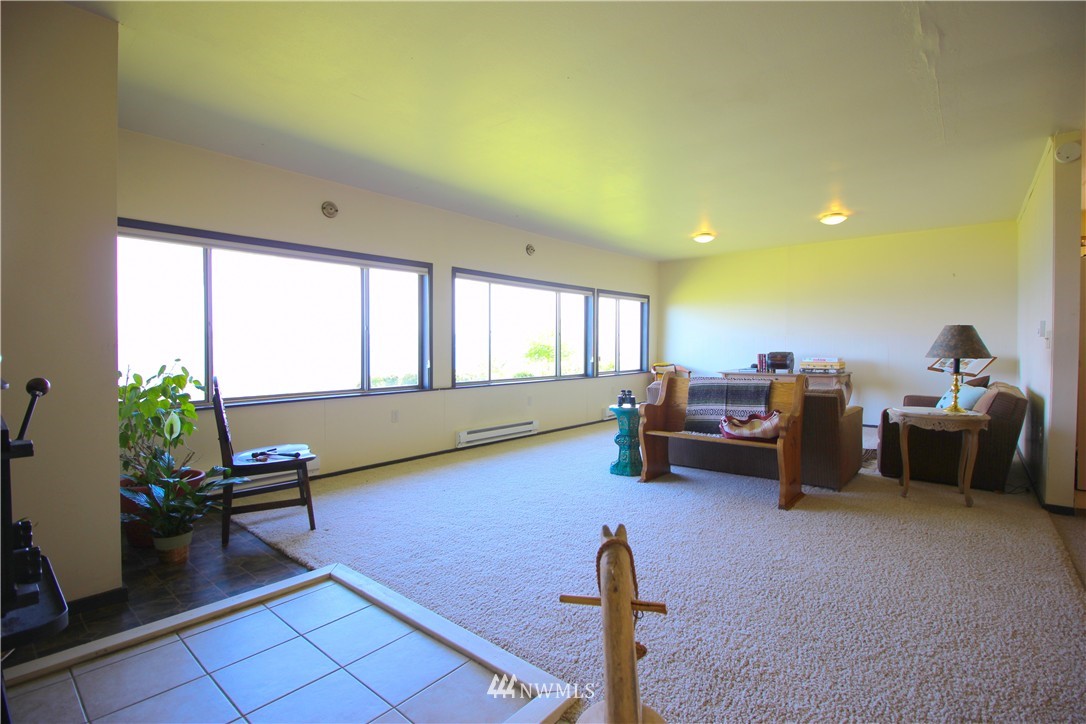 22654 Jefferson Point Road Northeast Kingston, WA 98346 - Photo 15 of 20 Gallery Image 15