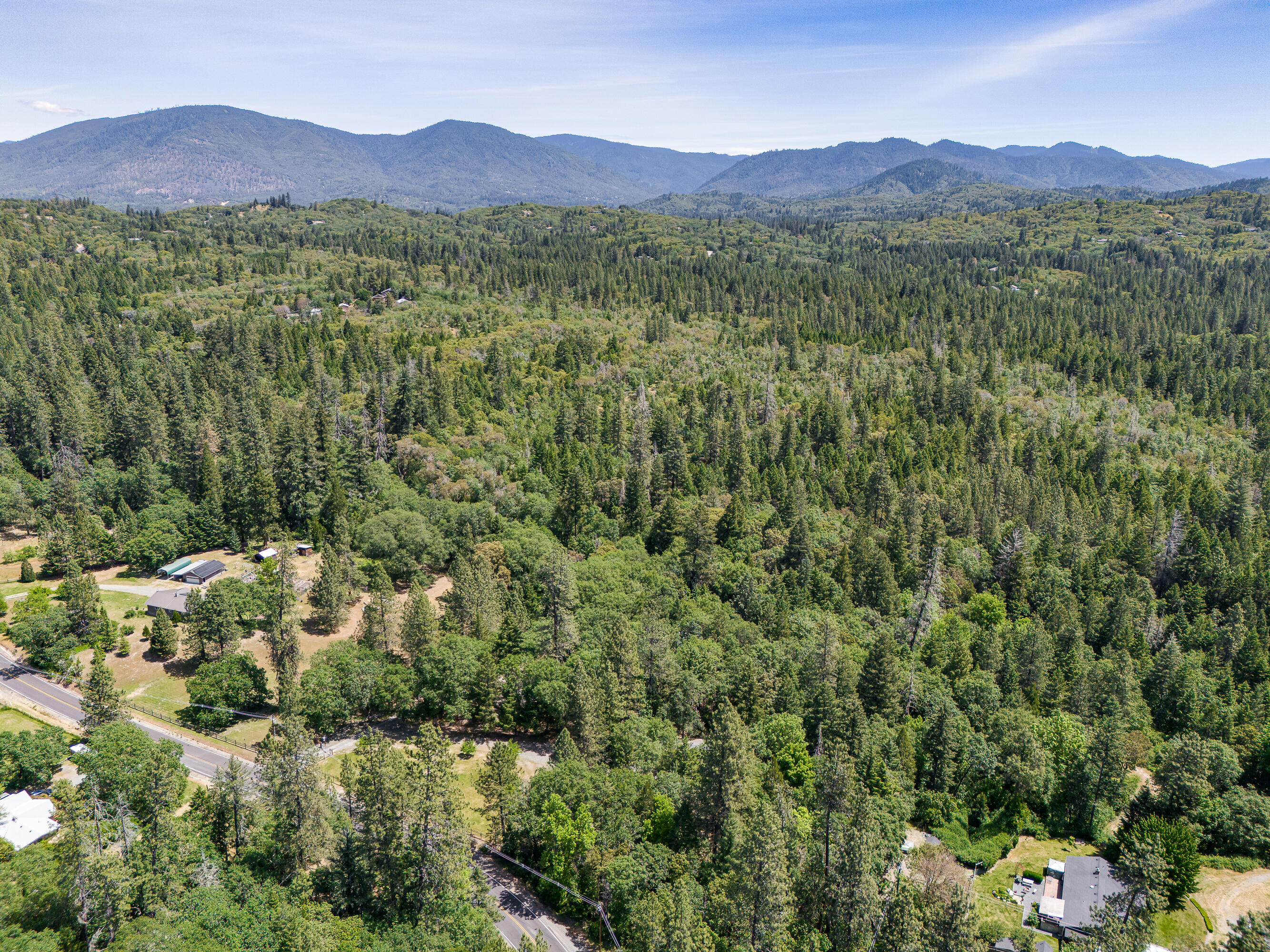 311 Peco Road Grants Pass, OR 97526 - Photo 58 of 67 9