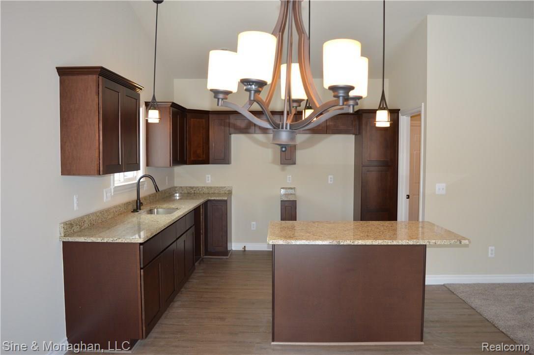 9525 Amy Road Algonac, MI 48001 - Photo 6 of 25 011.JPG