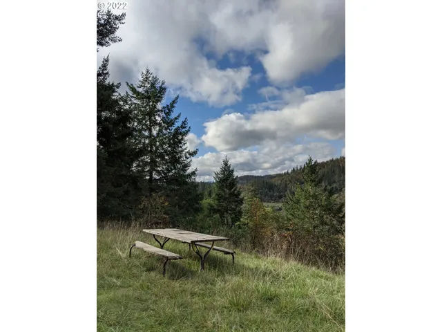 $149,000 | 1105 Sunshine Road, Roseburg, OR 97470