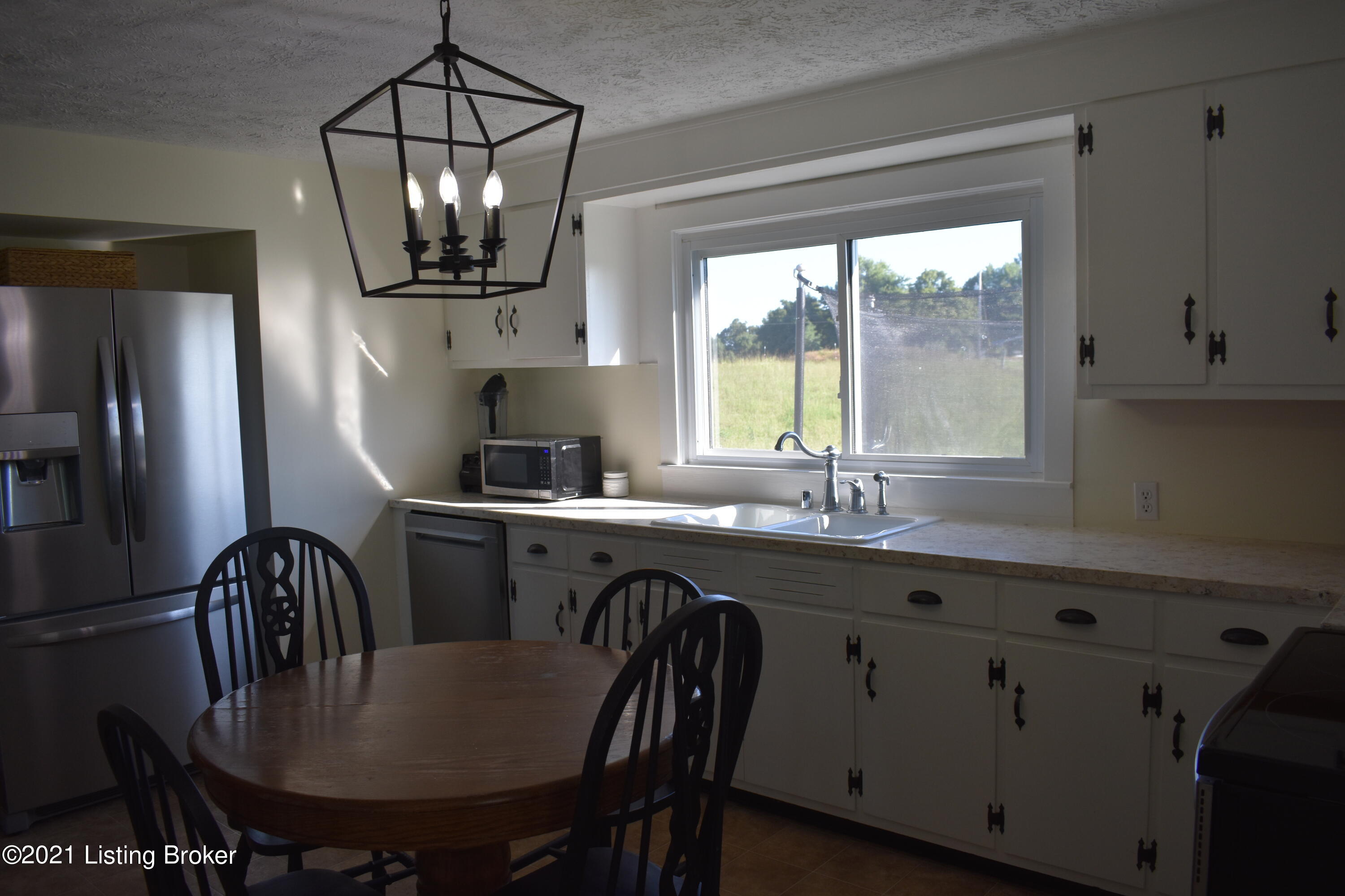 9510 Anneta Road Leitchfield, KY 42754 - Photo 18 of 28 DSC_0359