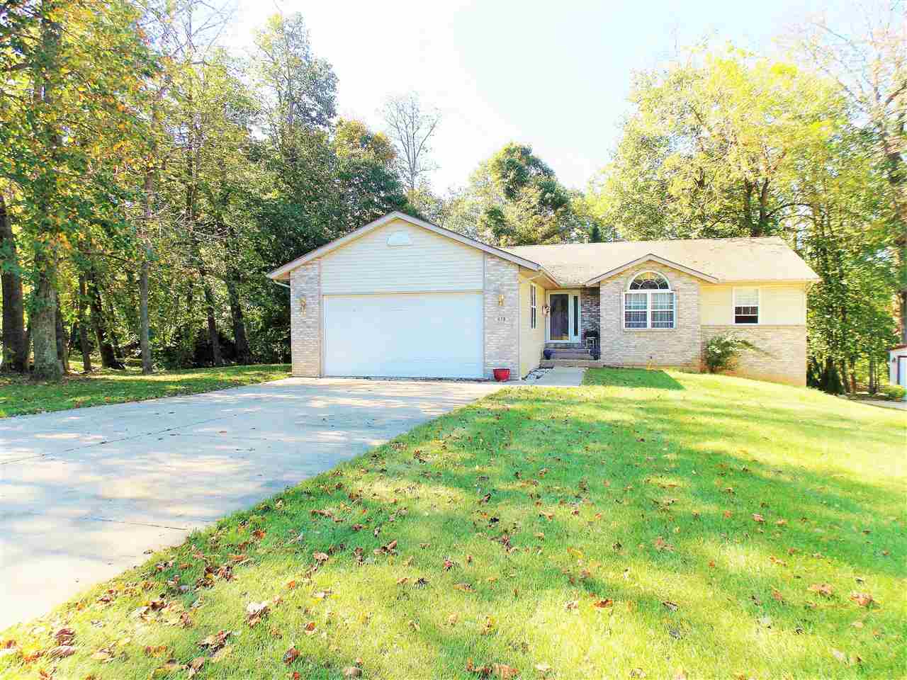 478 Marstonmoor Road Davis, IL 61019 - Photo 1 of 25 front view of a house with a yard