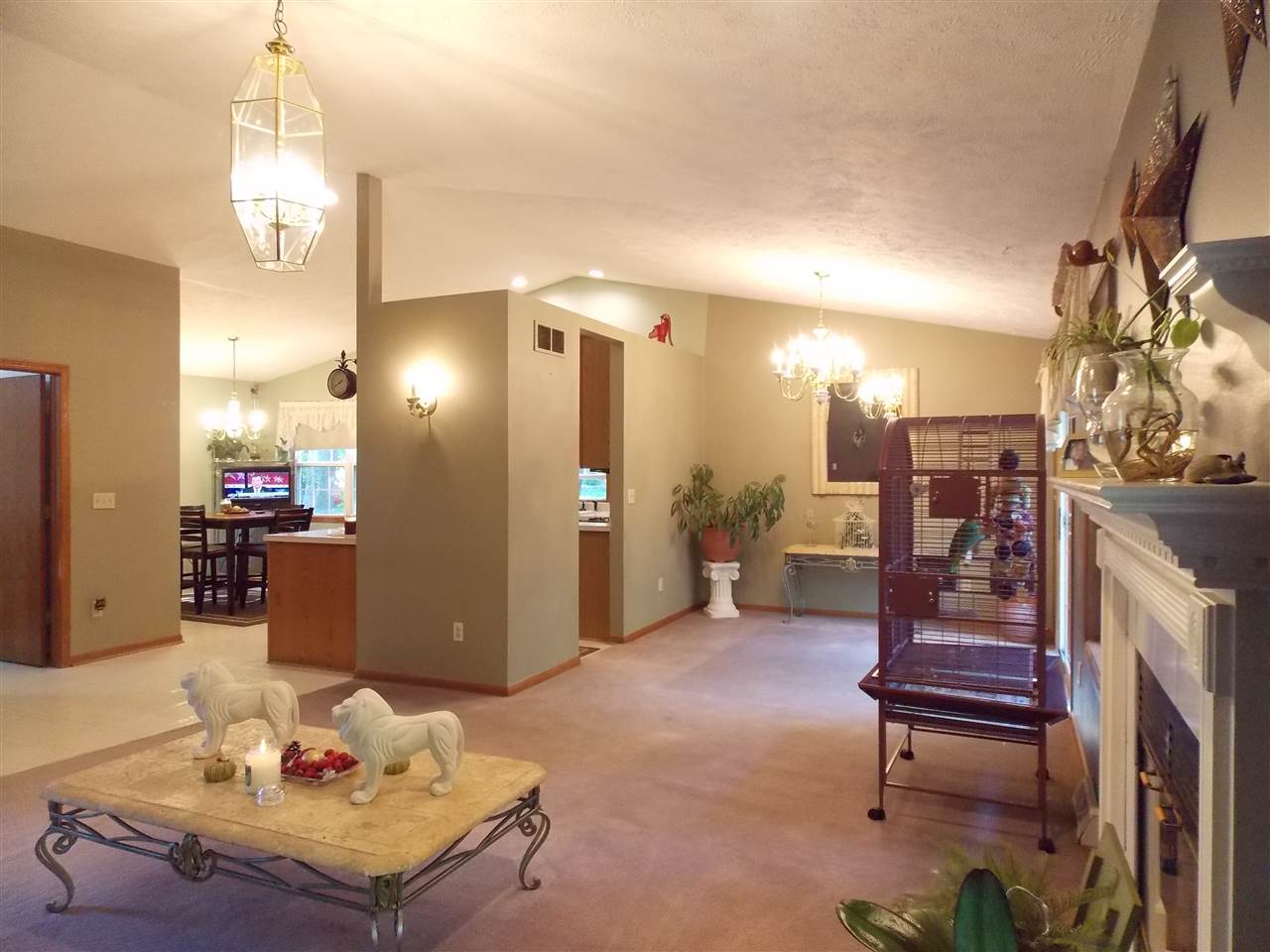 478 Marstonmoor Road Davis, IL 61019 - Photo 5 of 25 a living room with furniture and a table