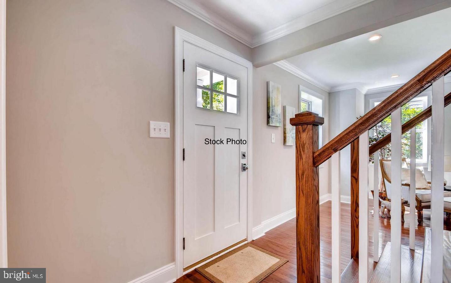 5425 Springlake Way Baltimore, MD 21212 - Photo 2 of 17
