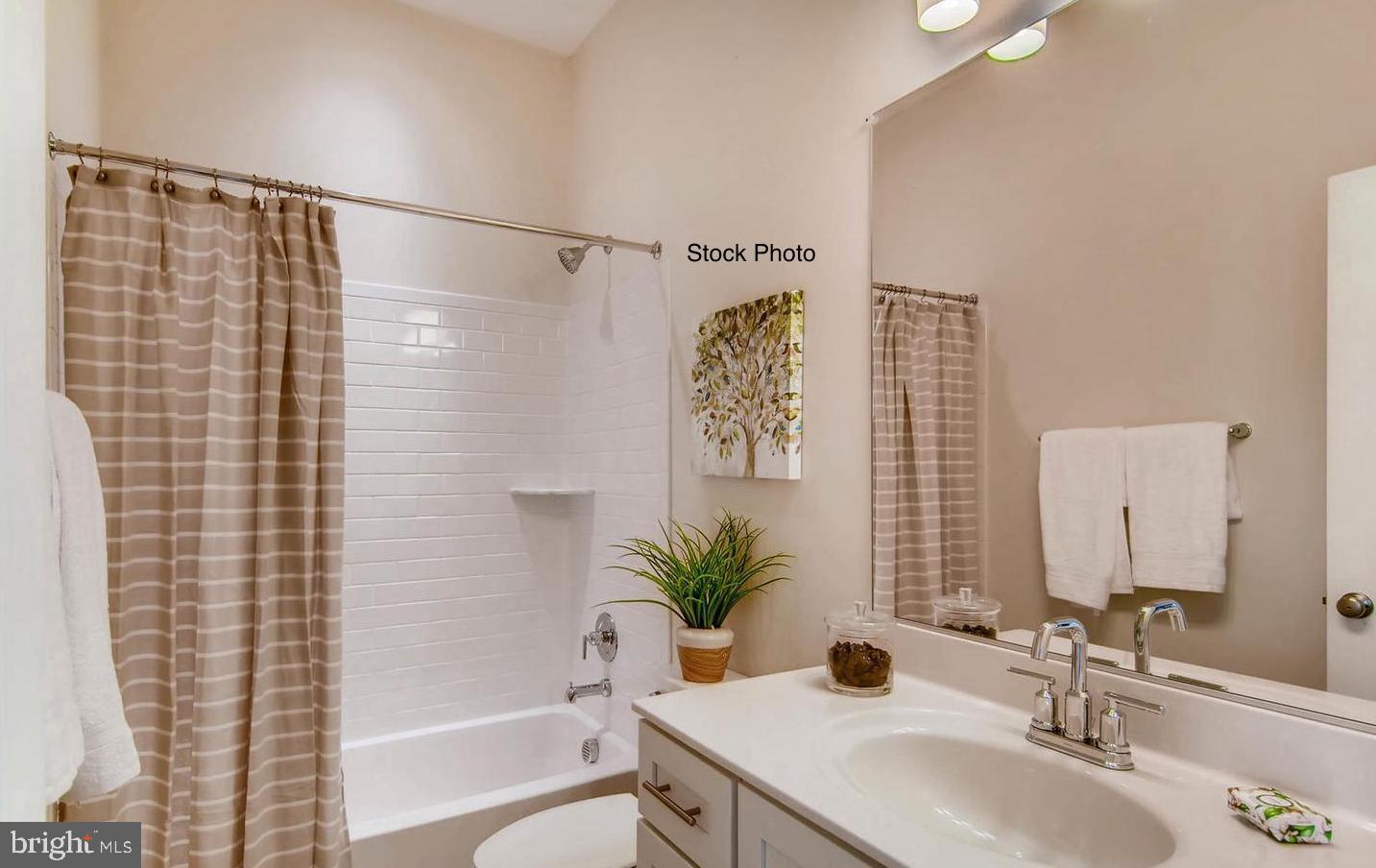 5425 Springlake Way Baltimore, MD 21212 - Photo 15 of 17
