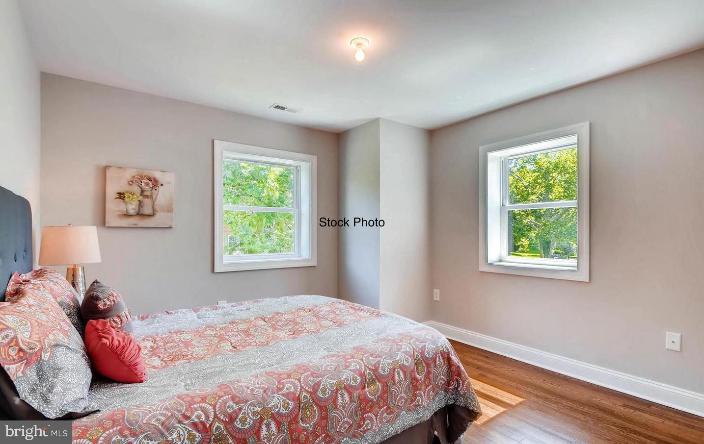 5425 Springlake Way Baltimore, MD 21212 - Photo 7 of 17