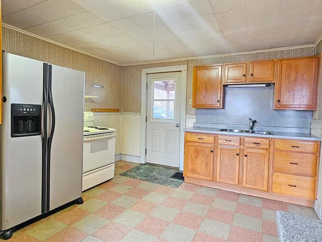 $135,000 | 60 Powell Street, Richford, VT 05476