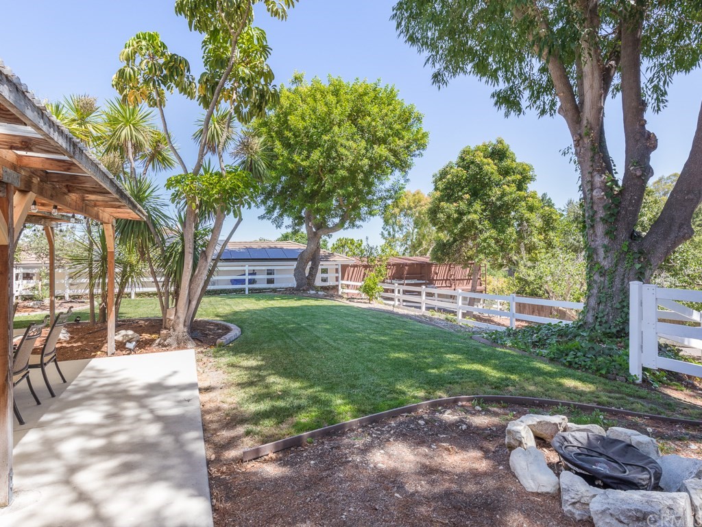 64 Ranchview Road Rolling Hills Estates, CA 90274 - Photo 26 of 38 a view of a yard with plants and trees