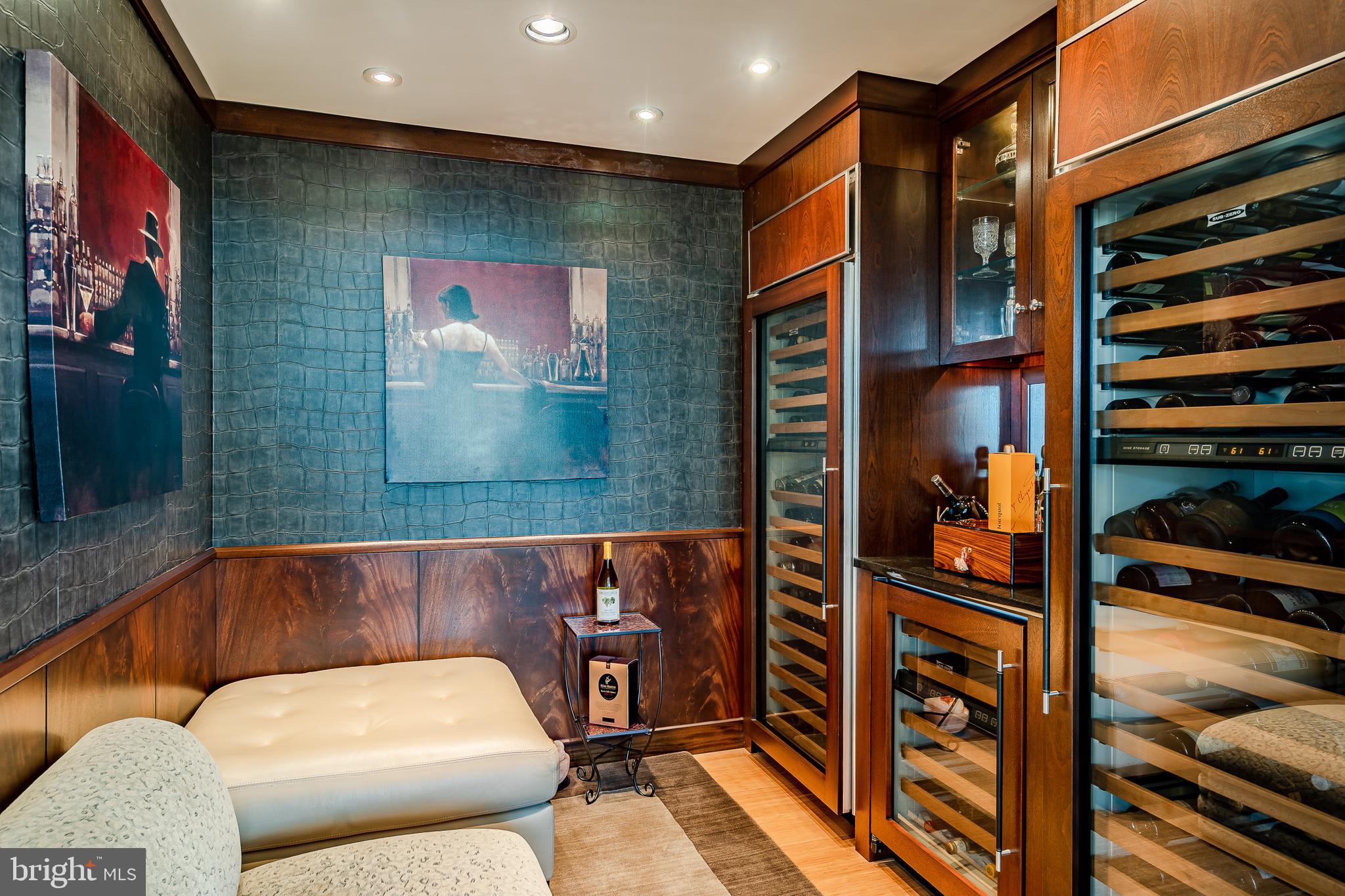 2101-00 Market Street, Unit 1803 Philadelphia, PA 19103 - Photo 21 of 52 a outdoor living room with furniture