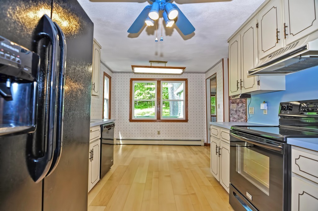 49 Revere Road Woburn, MA 01801 - Photo 2 of 15 Gallery Image 2