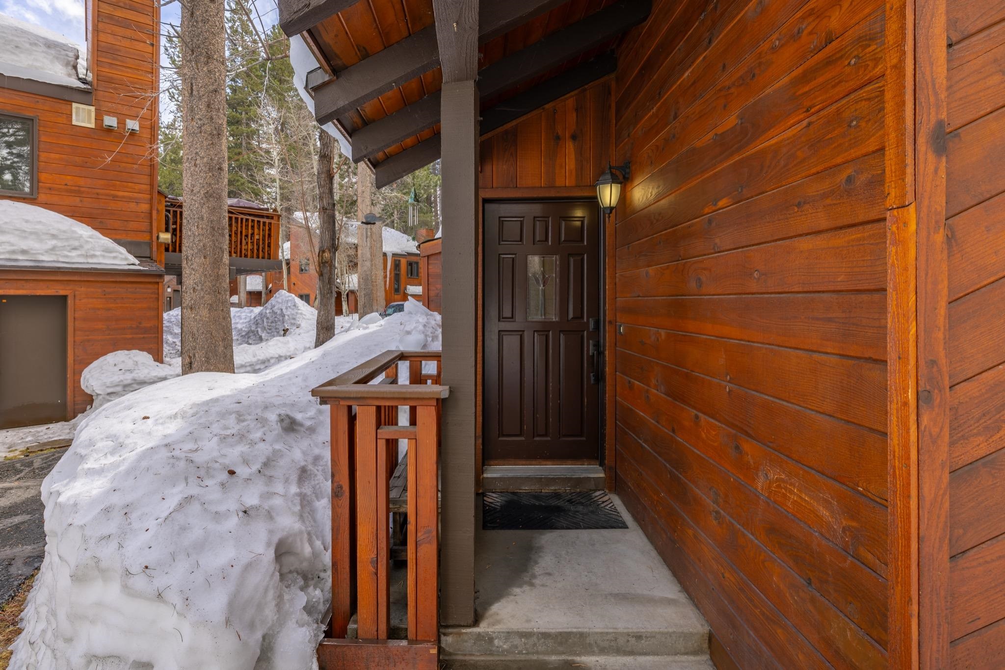 3005 Meridian Boulevard, Unit 47 Mammoth Lakes, CA 93546 - Photo 2 of 40 a view of a pathway of a building