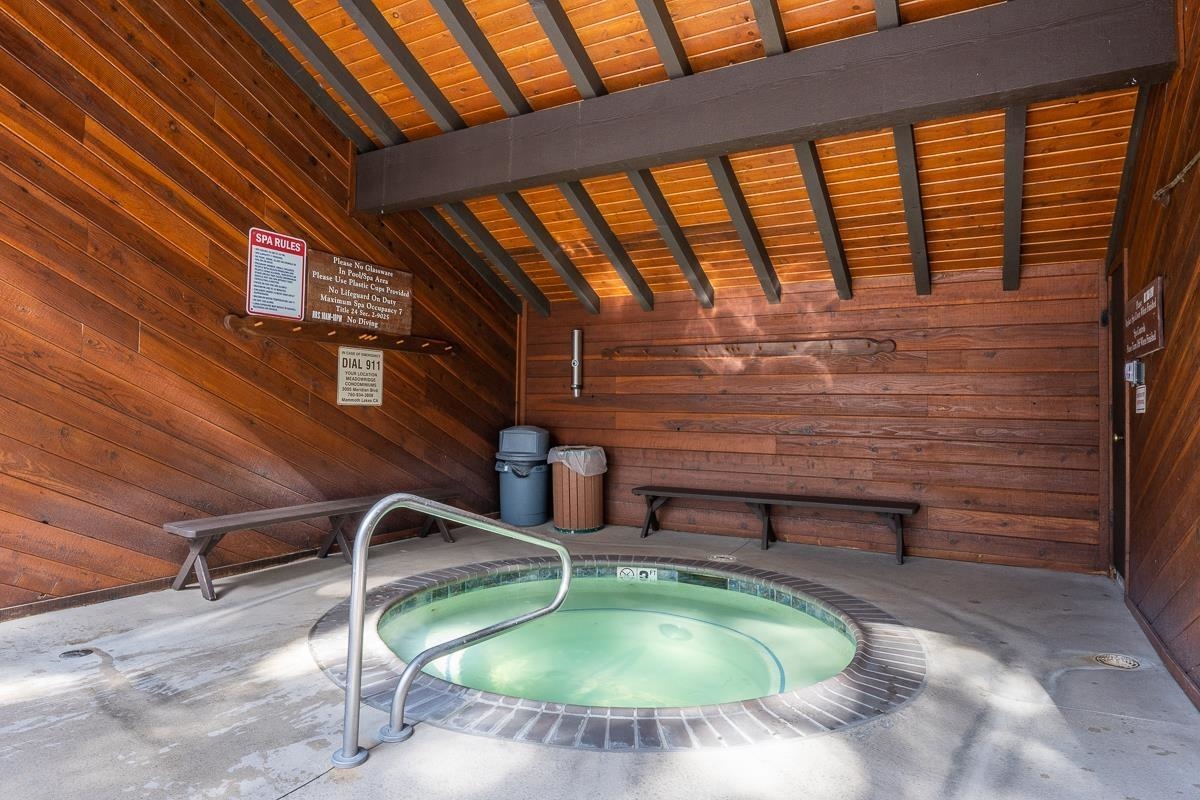 3005 Meridian Boulevard, Unit 47 Mammoth Lakes, CA 93546 - Photo 29 of 40 a room with pool table and chair