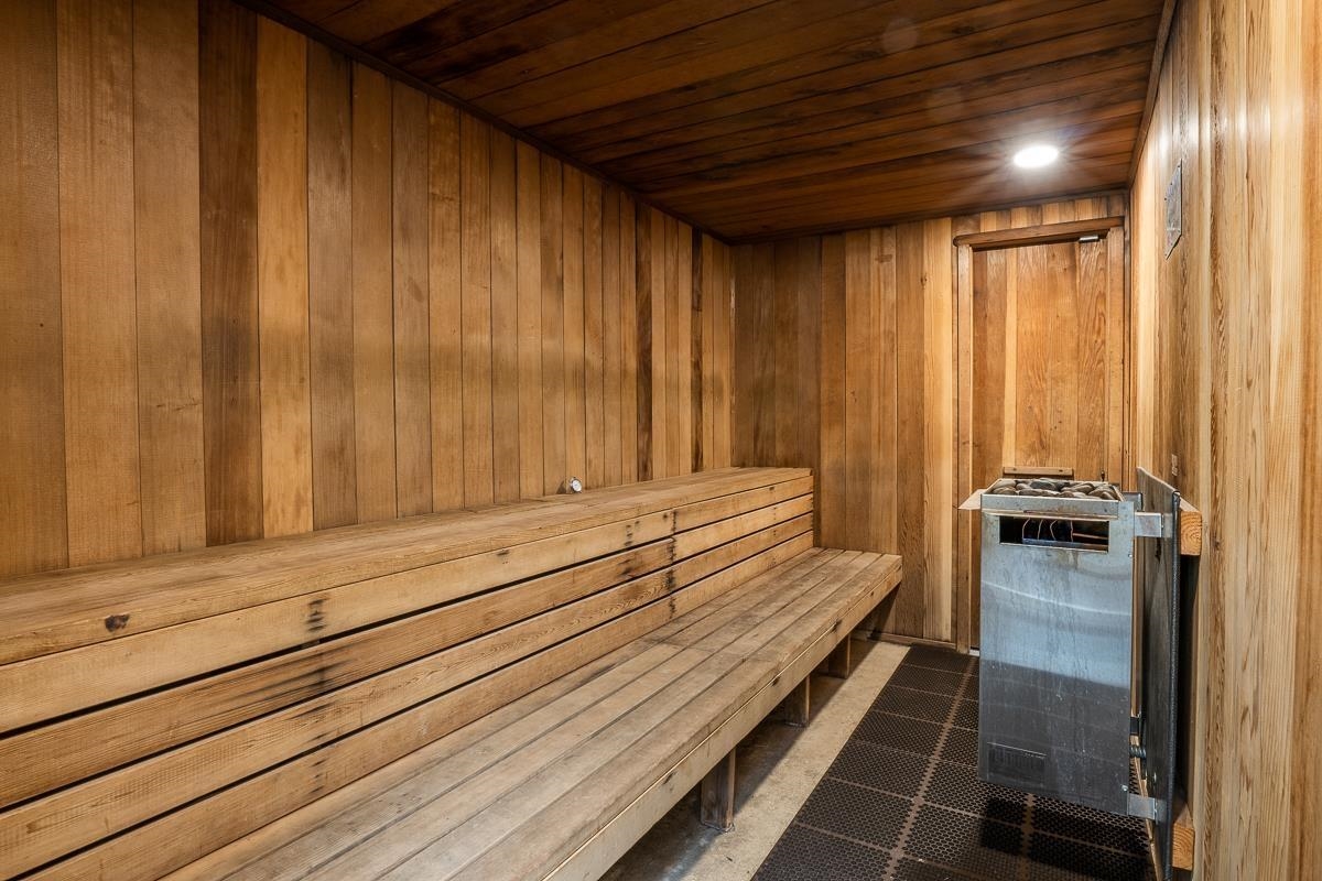 3005 Meridian Boulevard, Unit 47 Mammoth Lakes, CA 93546 - Photo 33 of 40 a bathroom with a bathtub and shower