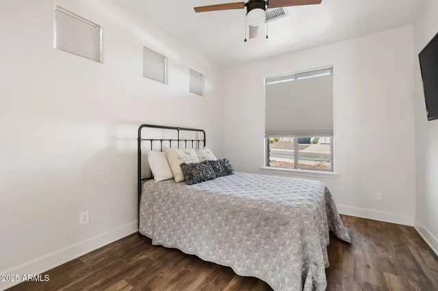 a view of outdoor space with city view