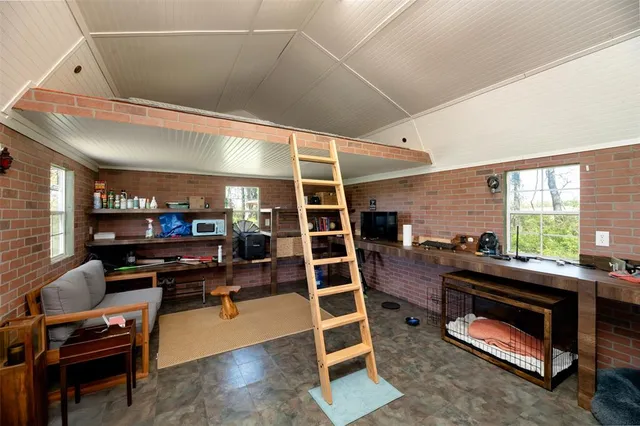 $254,000 | 247 Private Road, Covington, TX 76636