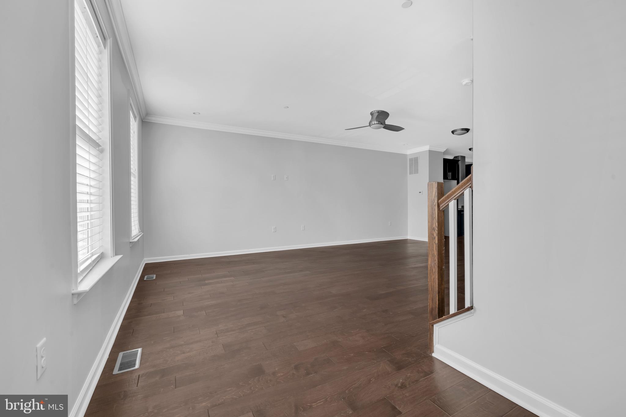 437 Woodcrest Drive Southeast Washington, DC 20032 - Photo 11 of 38 Main Flr Study Area