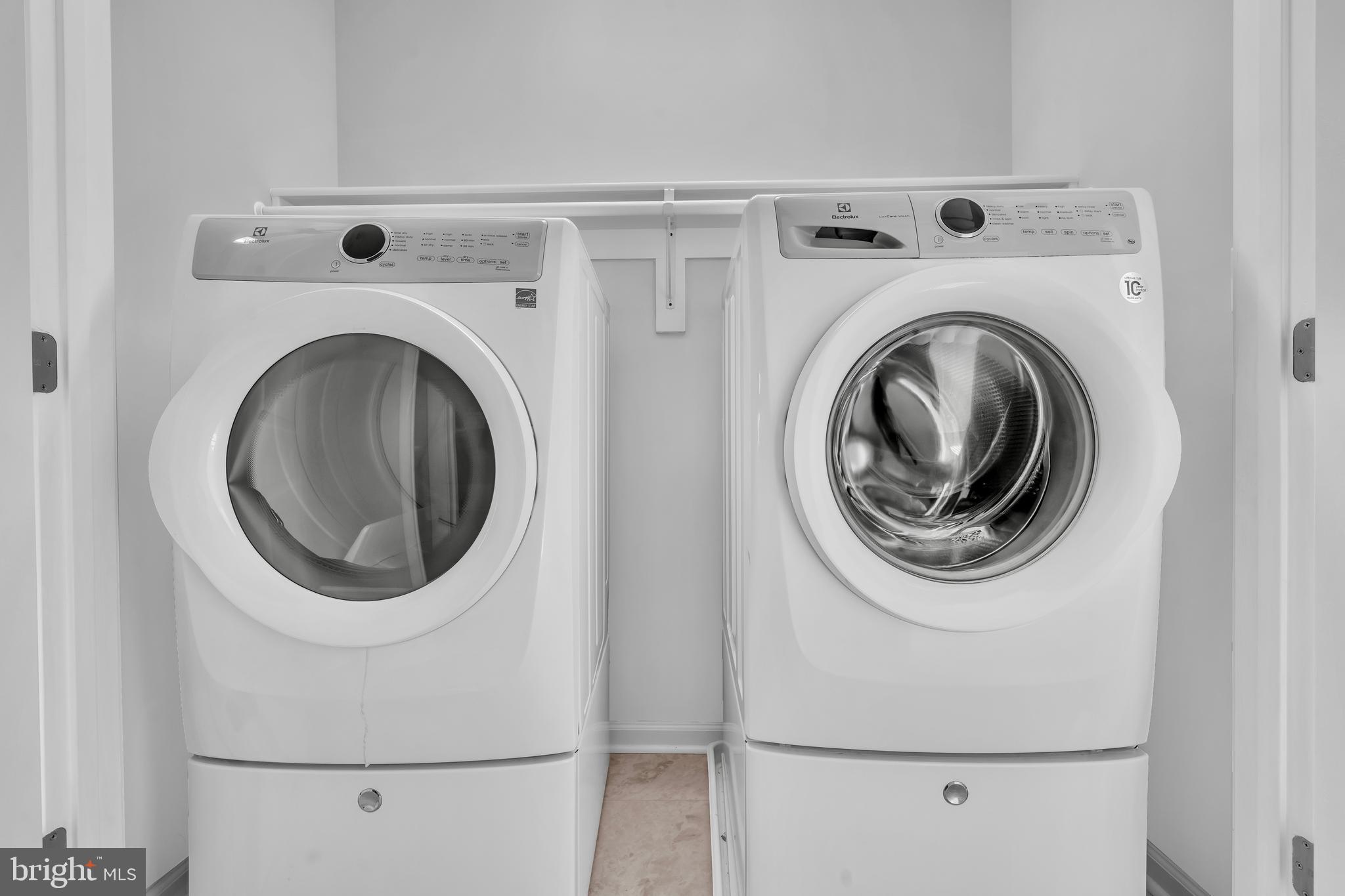437 Woodcrest Drive Southeast Washington, DC 20032 - Photo 17 of 38 Laundry Space