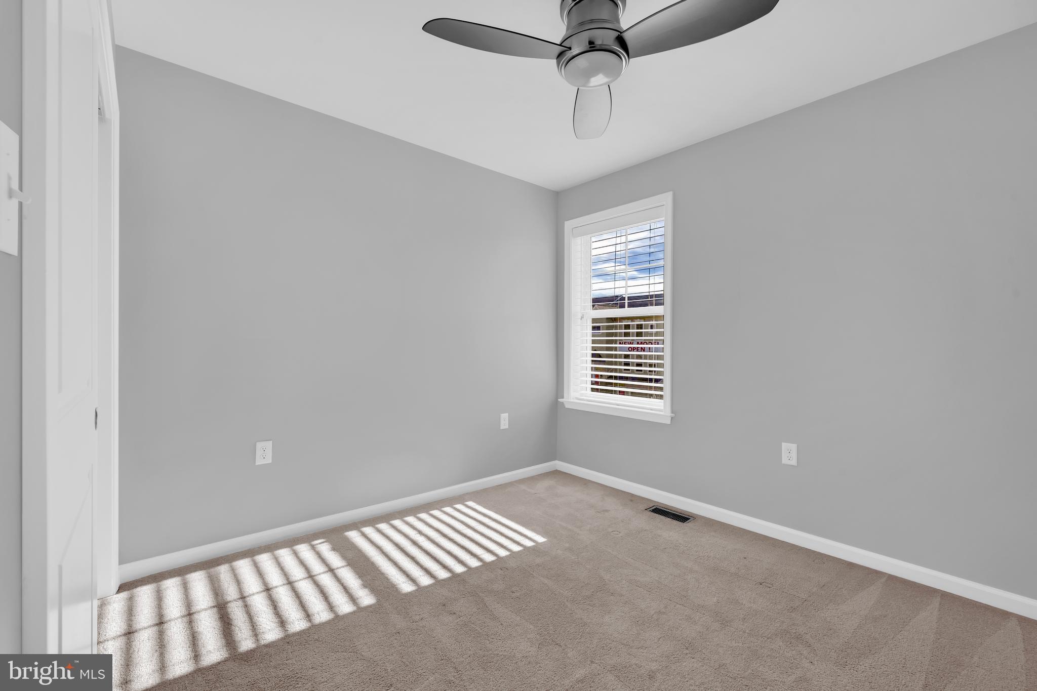 437 Woodcrest Drive Southeast Washington, DC 20032 - Photo 22 of 38 Front Bedroom #2