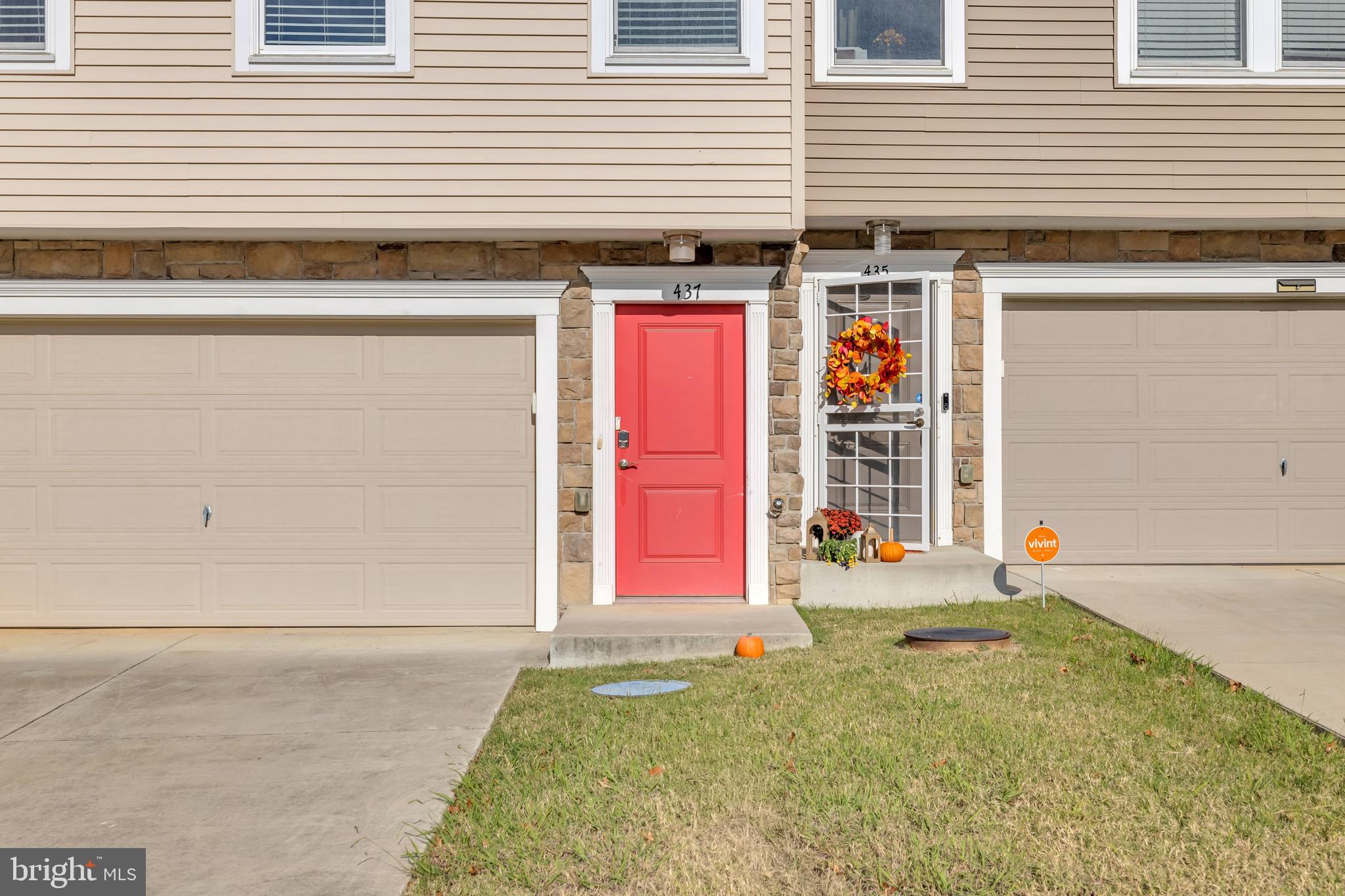 437 Woodcrest Drive Southeast Washington, DC 20032 - Photo 3 of 38 Front Door