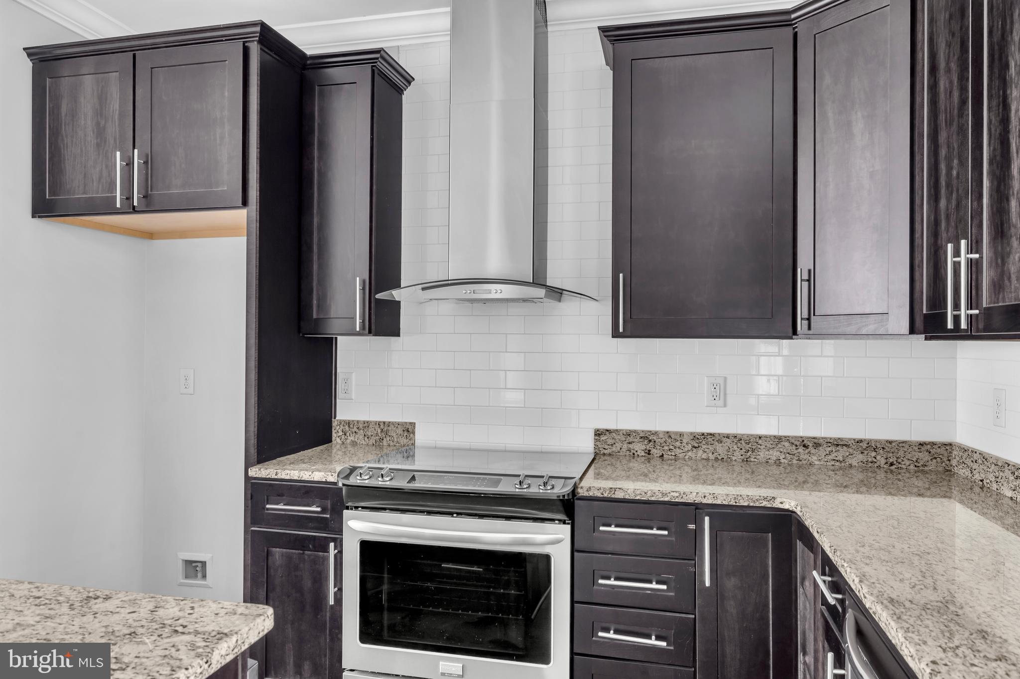 437 Woodcrest Drive Southeast Washington, DC 20032 - Photo 8 of 38 Kitchen