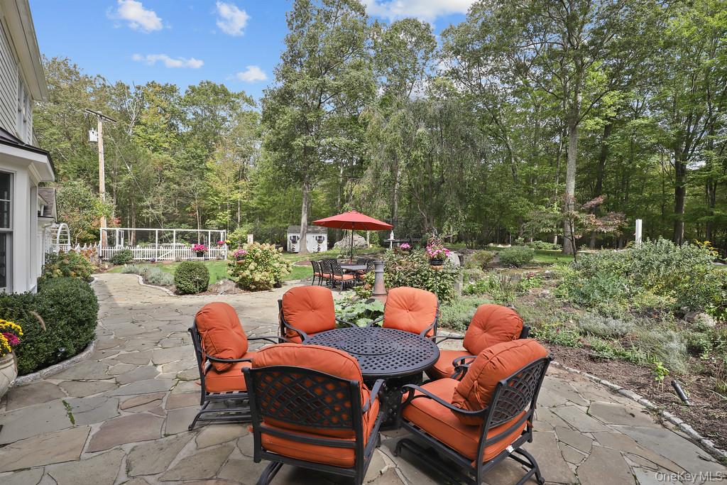 33 Peters Lane Pound Ridge, NY 10576 - Photo 27 of 41