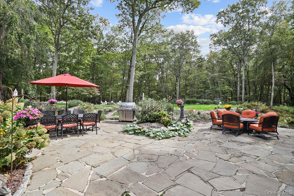 33 Peters Lane Pound Ridge, NY 10576 - Photo 28 of 41