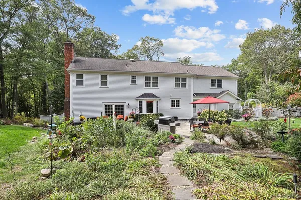 $1,995,000 | 33 Peters Lane, Pound Ridge, NY 10576
