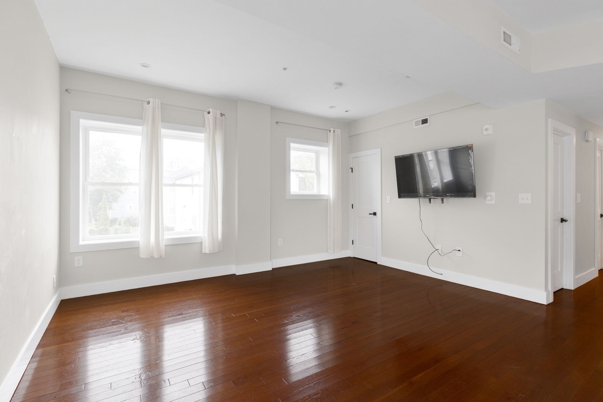 71 Savin Street, Unit 2 Boston, MA 02119 - Photo 5 of 21 Gallery Image 5