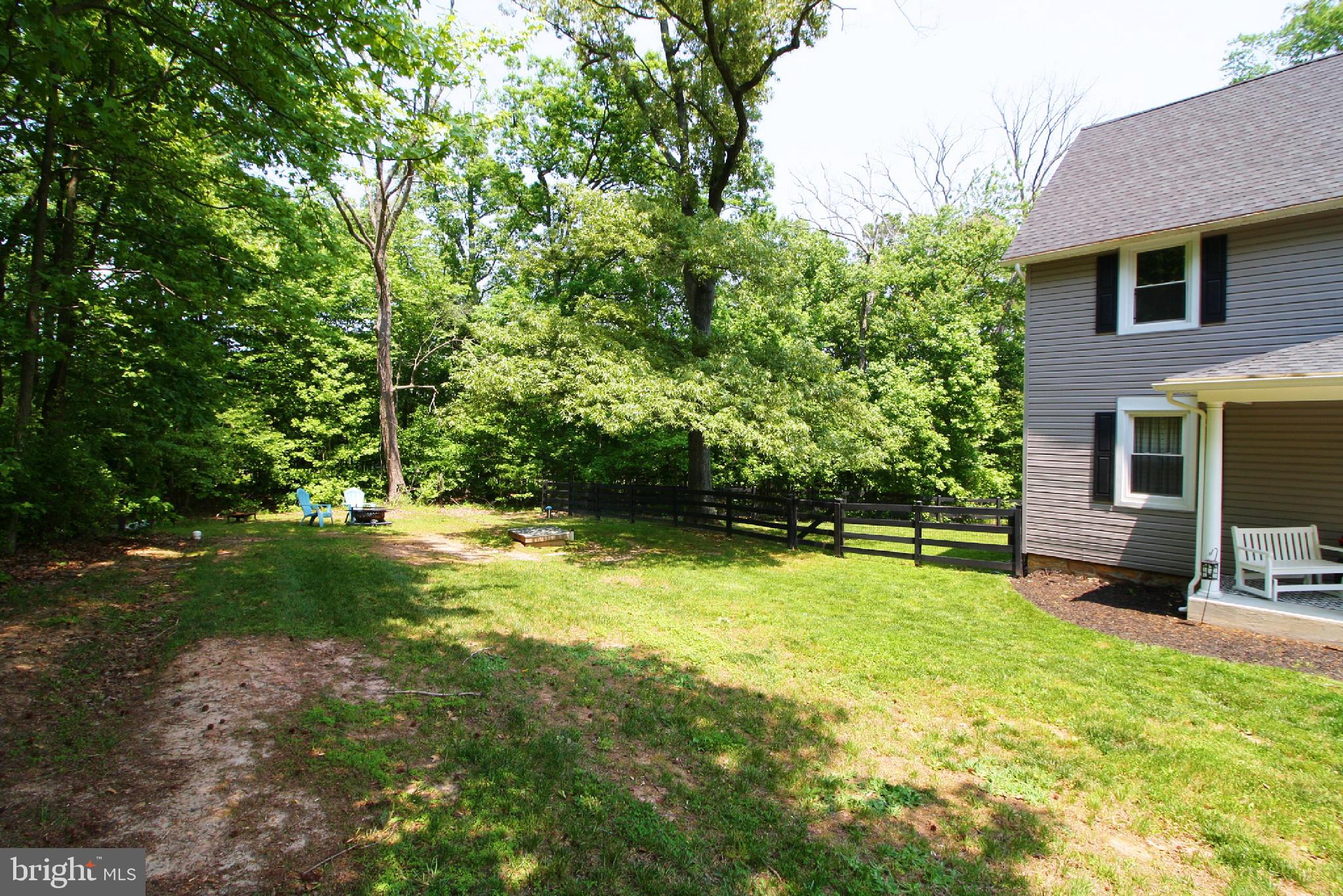 2024 Singer Road Joppa, MD 21085 - Photo 5 of 52 Front Yard