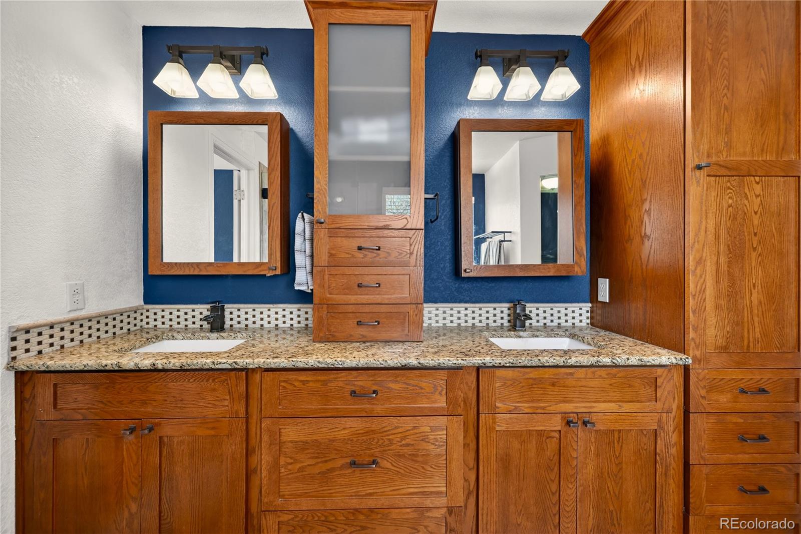 9608 Salem Court Highlands Ranch, CO 80130 - Photo 13 of 32