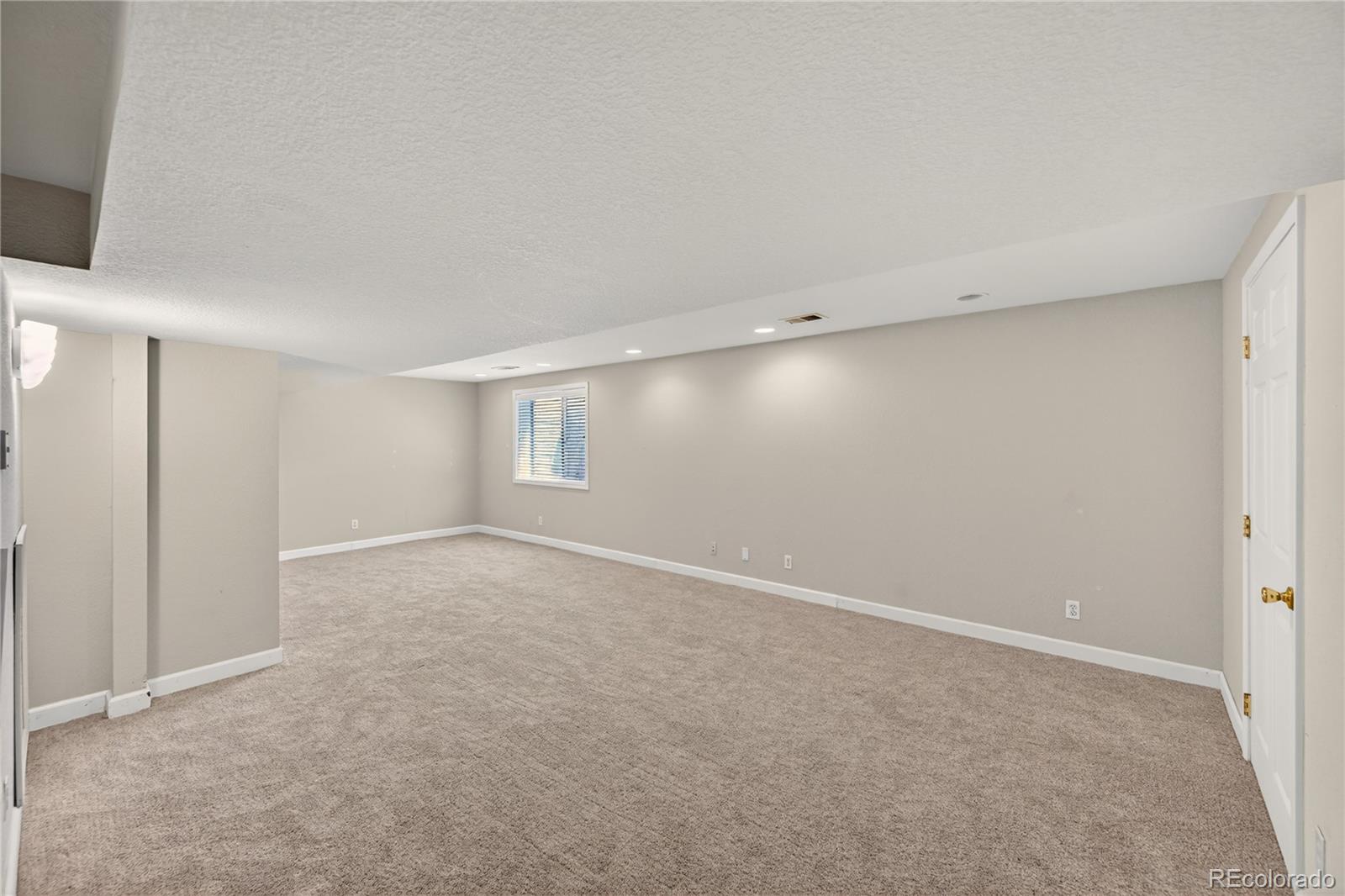 9608 Salem Court Highlands Ranch, CO 80130 - Photo 20 of 32