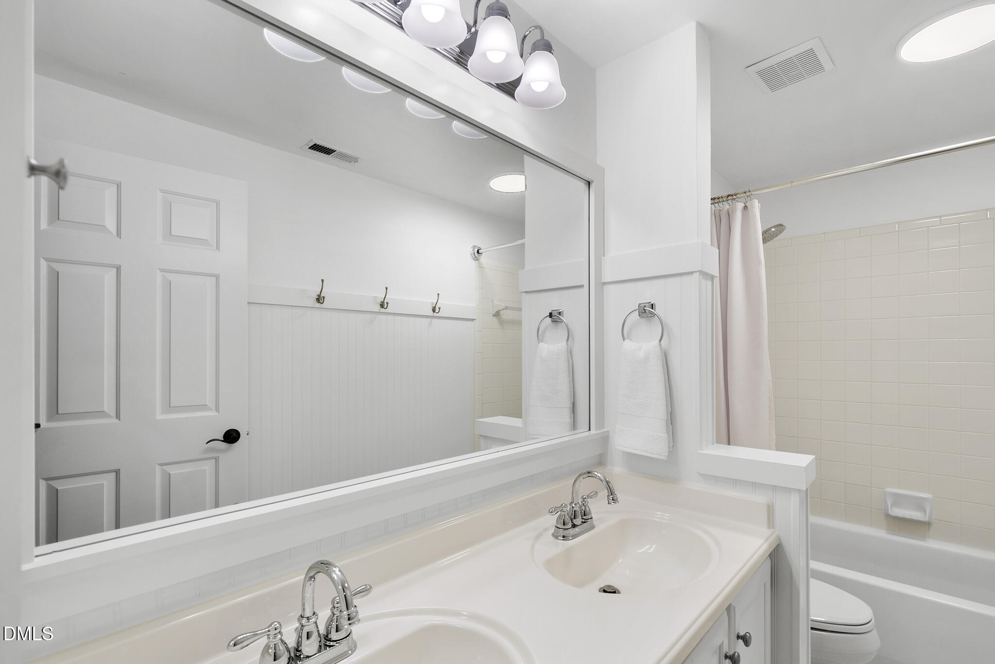 102 South Knightsbridge Road Cary, NC 27513 - Photo 26 of 41 DSC05472