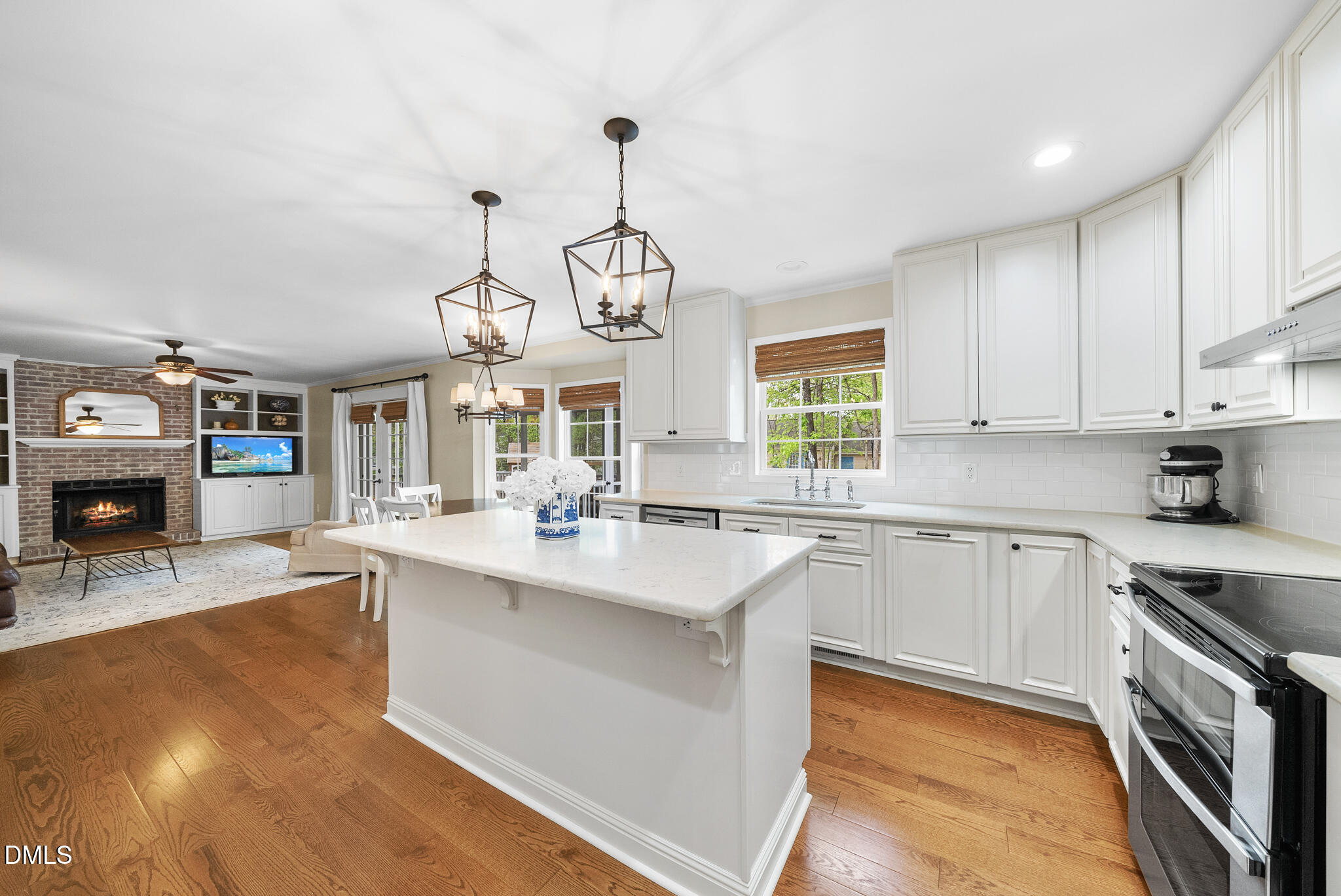 102 South Knightsbridge Road Cary, NC 27513 - Photo 5 of 41 DSC05427