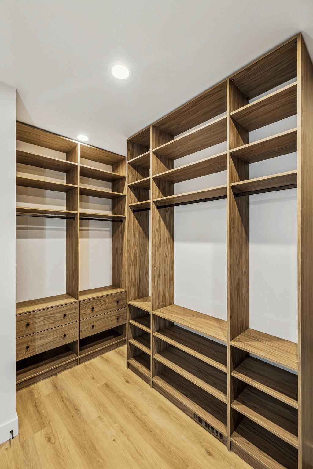 568 Wilkinson Road Northeast Cleveland, TN 37323 - Photo 33 of 67 MASTER CLOSET VERTICAL