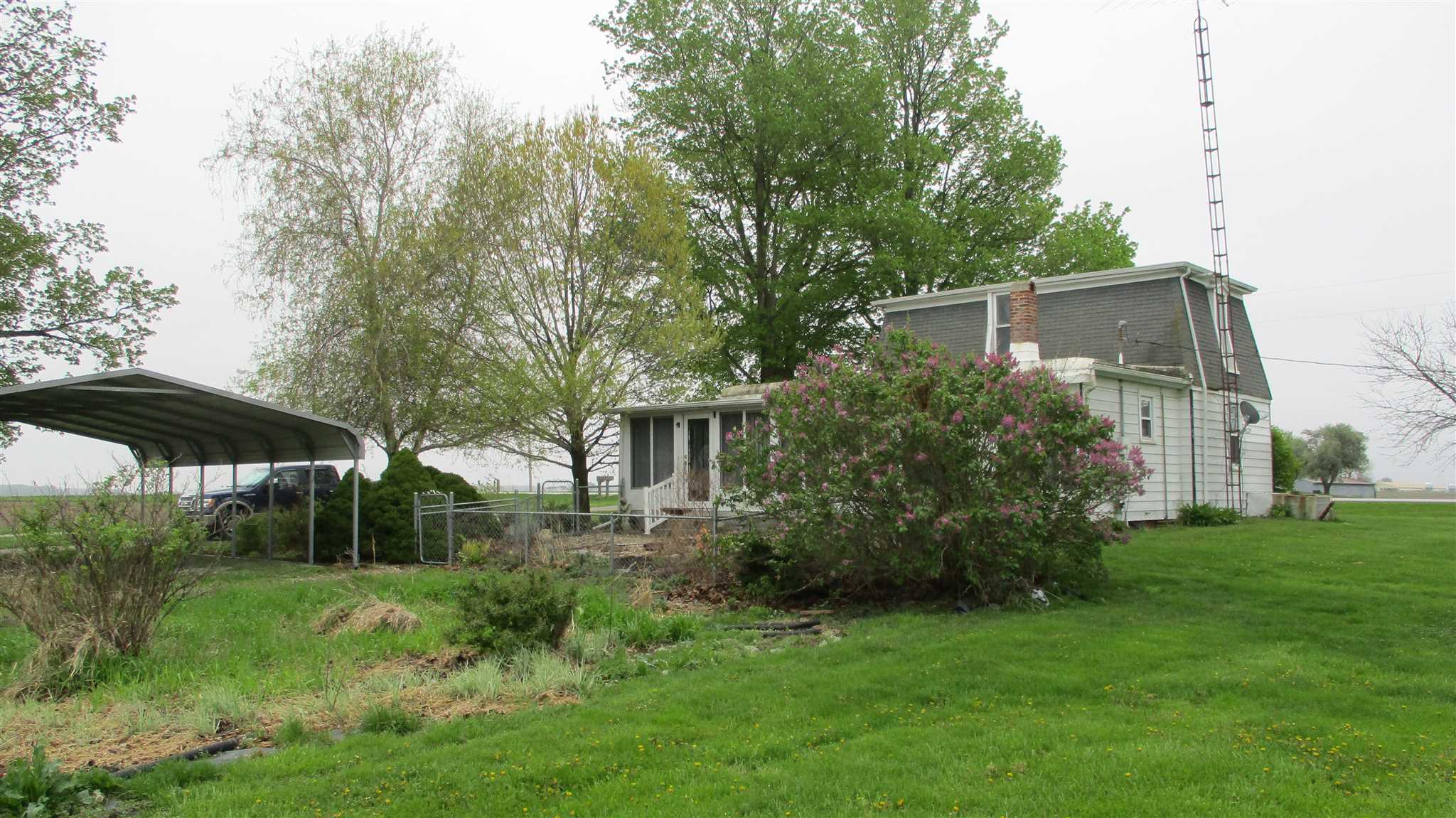 6307 East St Road Flora, IN 46929 - Photo 3 of 14