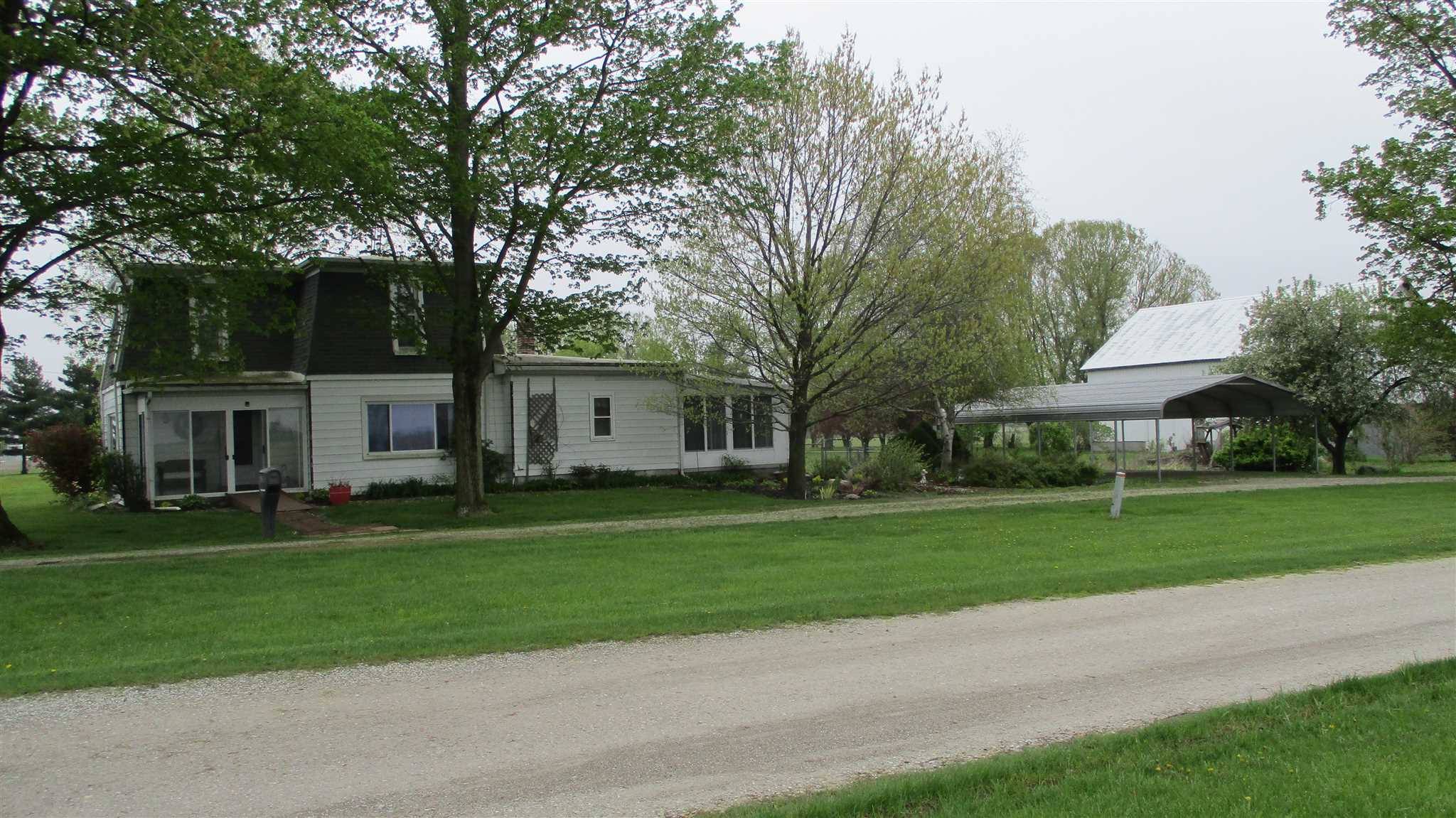 6307 East St Road Flora, IN 46929 - Photo 5 of 14