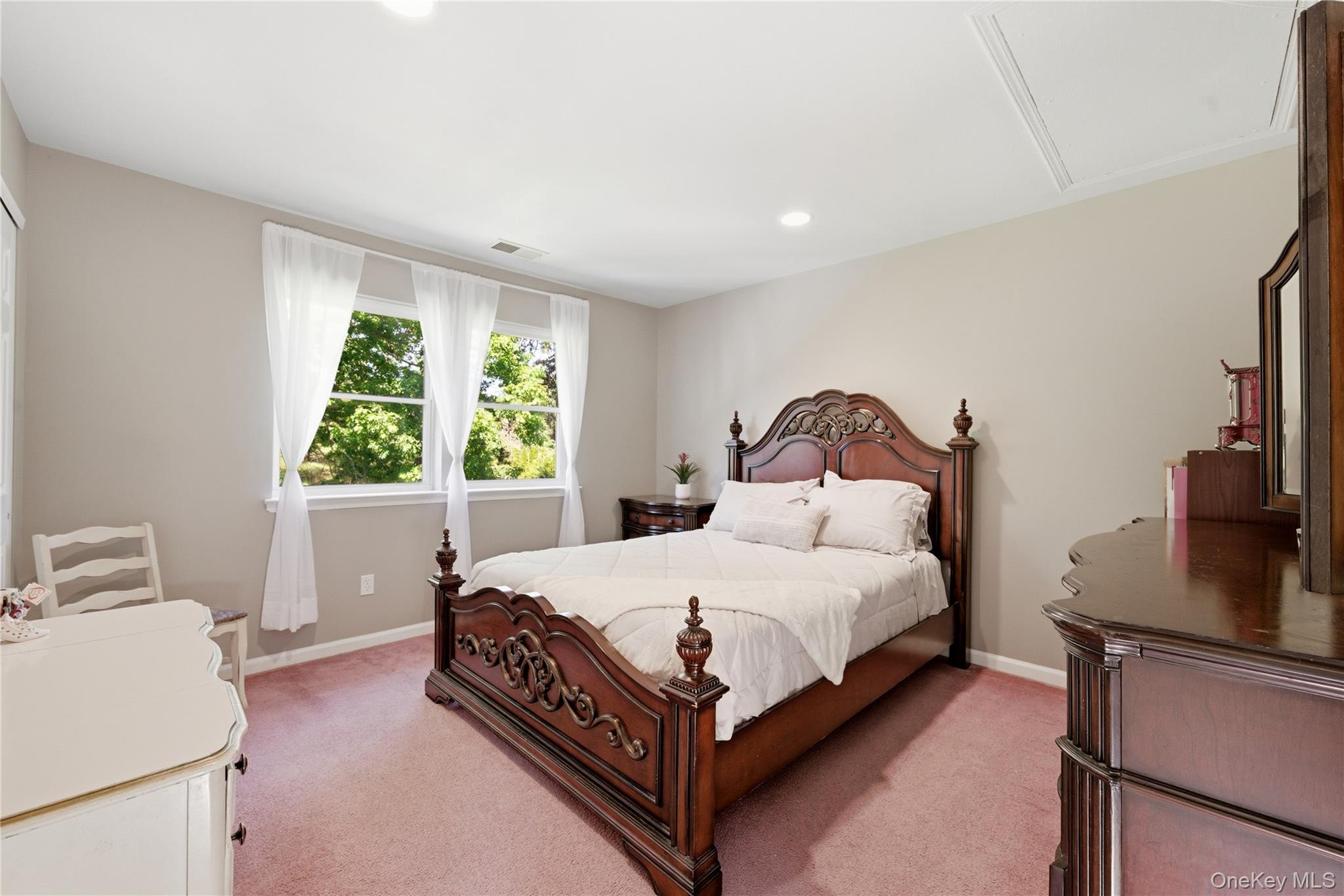 9 Ridgefield Drive Shoreham, NY 11786 - Photo 31 of 50
