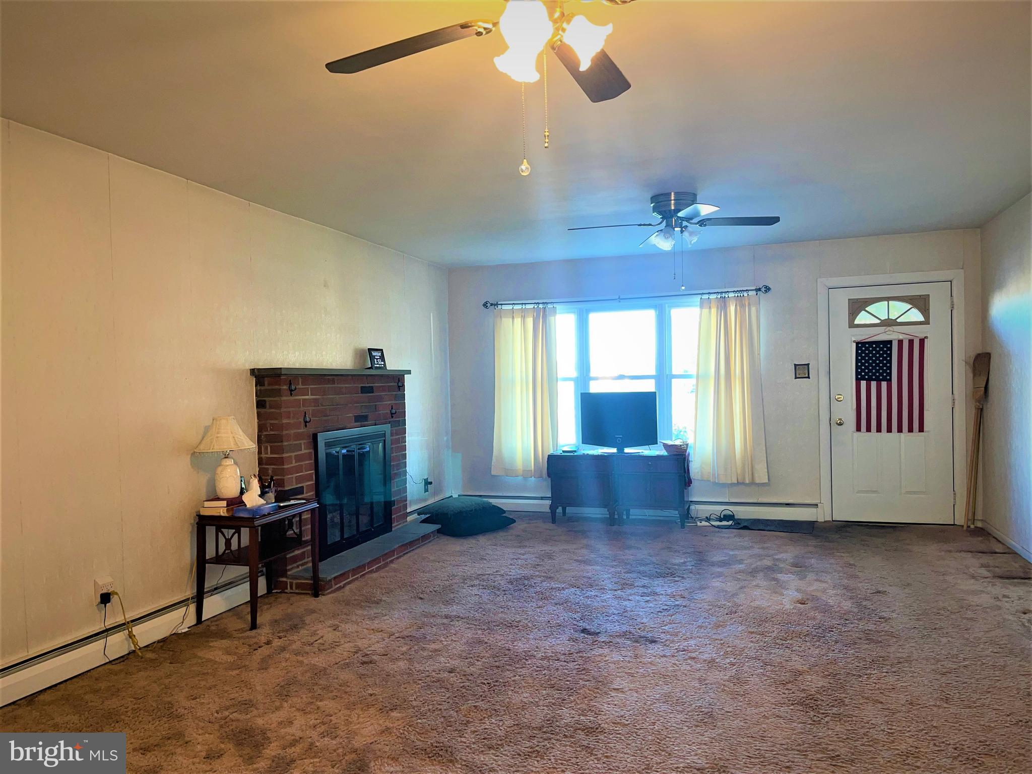 938 Columbus Road Burlington, NJ 08016 - Photo 4 of 19 Gallery Image 4