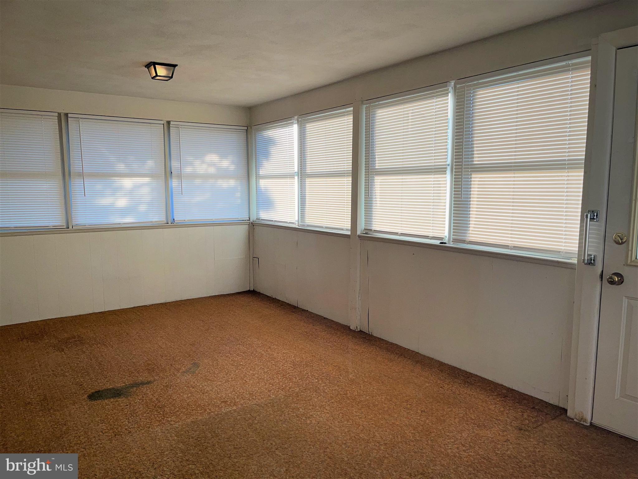 938 Columbus Road Burlington, NJ 08016 - Photo 9 of 19 Gallery Image 9