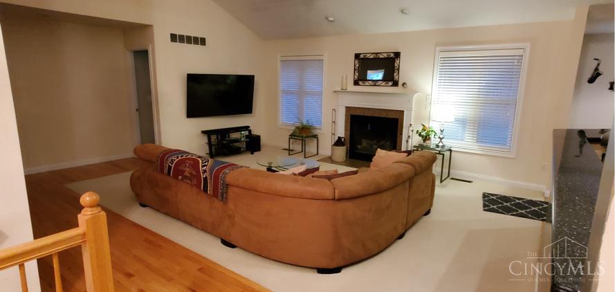 4381 Rita Mae Drive Fairfield, OH 45014 - Photo 5 of 44