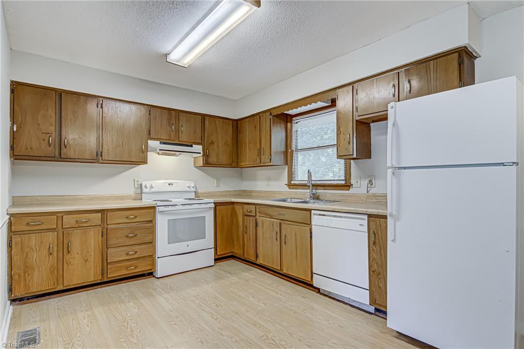 2801 Cyrus Road Greensboro, NC 27406 - Photo 10 of 25 Gallery Image 10