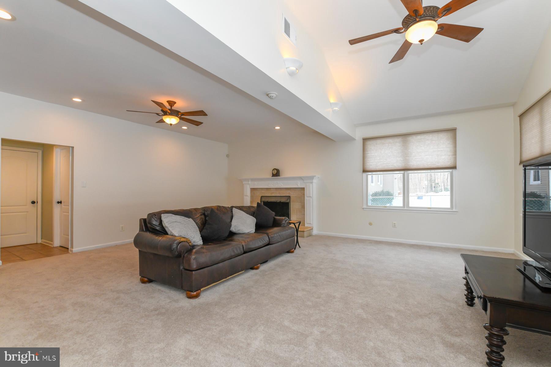 565 Cambridge Road Blackwood, NJ 08012 - Photo 21 of 41