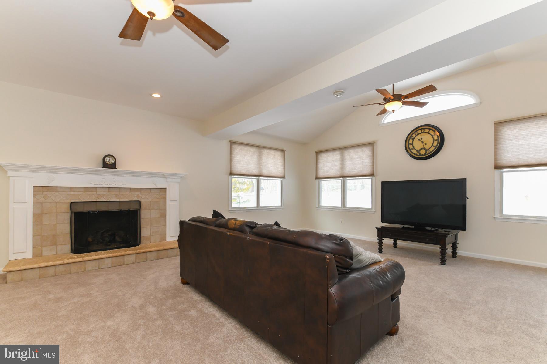 565 Cambridge Road Blackwood, NJ 08012 - Photo 22 of 41