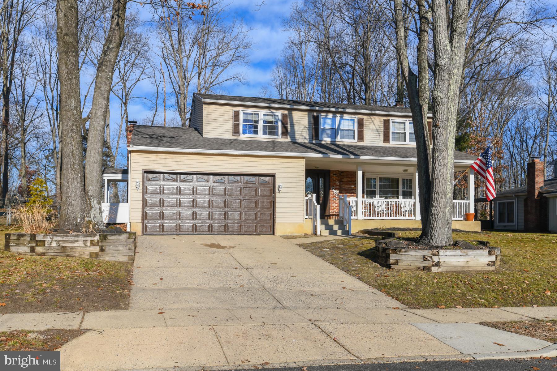 565 Cambridge Road Blackwood, NJ 08012 - Photo 3 of 41